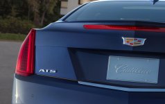 2015-Cadillac-ATScoupe-014.jpg