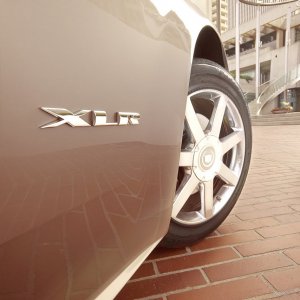 2004 Cadillac XLR Emblem