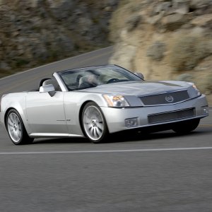Media '2008 Cadillac XLR-V' in category 'Light Platinum'