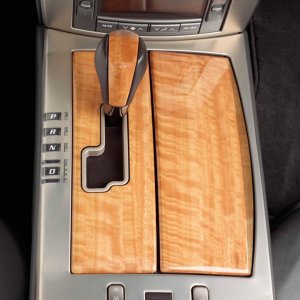 2006 Cadillac XLR Center Console