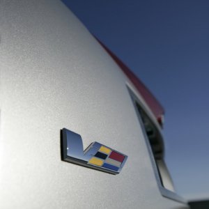 2006 Cadillac XLR-V Emblem