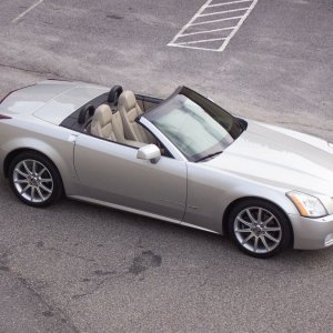 Media '2006 Cadillac XLR-V' in category 'Light Platinum'