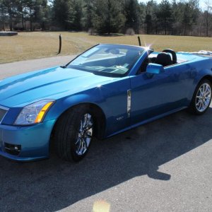 2009 Cadillac XLR-V in Elektra Blue