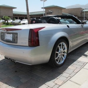 2007 Cadillac XLR-V - Light Platinum