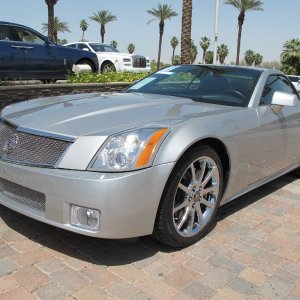 2007 Cadillac XLR-V - Light Platinum