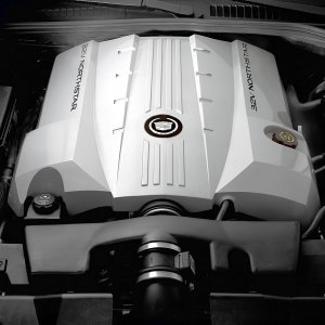 Media 'Cadillac 32 Valve, V-8 Northstar Engine' in category 'GM Media Photos'