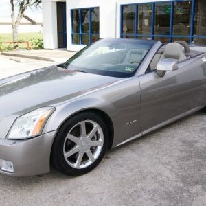 2004 Cadillac XLR - Satin Nickel