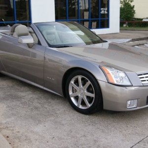 2004 Cadillac XLR - Satin Nickel