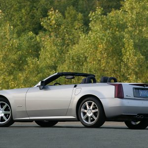 2005 Cadillac XLR