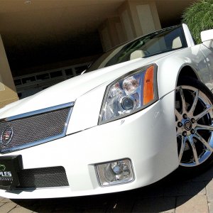 2008 Cadillac XLR-V - Alpine White