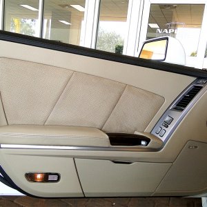 2008 Cadillac XLR-V - Alpine White