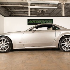 2007 Cadillac XLR-V in Light Platinum