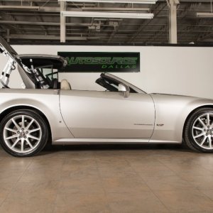 2007 Cadillac XLR-V in Light Platinum