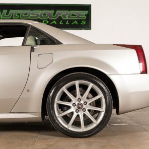 2007 Cadillac XLR-V in Light Platinum