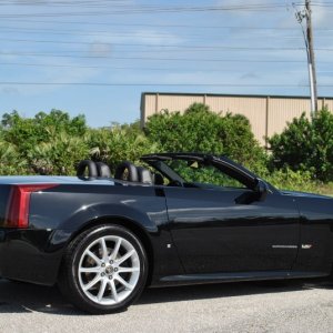 2006 Cadillac XLR-V - Black Raven