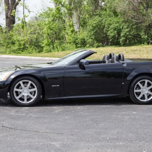 2006 Cadillac XLR - Black Raven