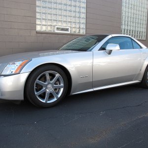 2006 Cadillac XLR - Light Platinum