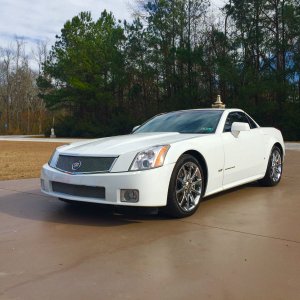 Media '2008 Cadillac XLR-V - Alpine White' in category 'Alpine White'