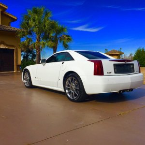 2008 Cadillac XLR-V - Alpine White