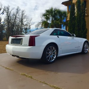 2008 Cadillac XLR-V - Alpine White