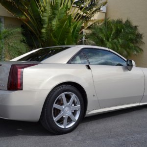 2006 Cadillac XLR - Gold Mist