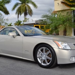 2006 Cadillac XLR - Gold Mist