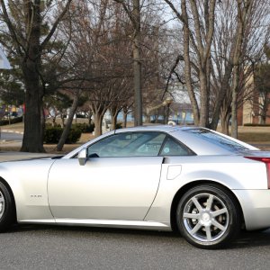 2005 Cadillac XLR - Light Platinum