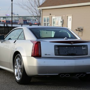 2005 Cadillac XLR - Light Platinum