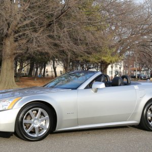 2005 Cadillac XLR - Light Platinum