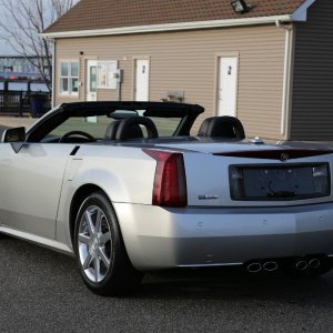 2005 Cadillac XLR - Light Platinum