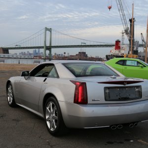 2005 Cadillac XLR - Light Platinum