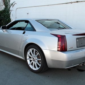 2006 Cadillac XLR-V - Light Platinum