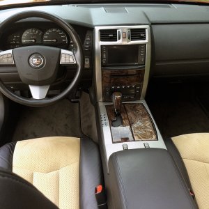 20009 Cadillac XLR-V - Crystal Red Metalic