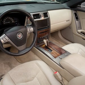 2006 Cadillac XLR-V in Light Platinum