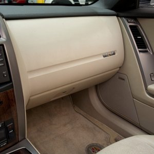 2006 Cadillac XLR-V in Light Platinum