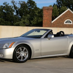 2004 Cadillac XLR - Light Platinum