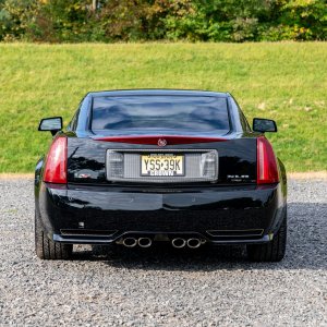 2009_cadillac_xlr-v_160280807402584e53117b00a808_exterior_2800-Mile-2009-Cadillac-XLR-V-6.jpg