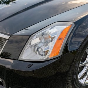 2009_cadillac_xlr-v_160280814902584e53117b00a817_exterior_2800-Mile-2009-Cadillac-XLR-V-7.jpg