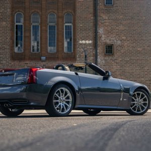 2009 Cadillac XLR-V in Gray Flannel