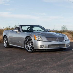 2007 Cadillac XLR-V in Light Platinum