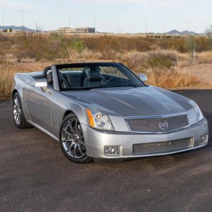 2007 Cadillac XLR-V in Light Platinum