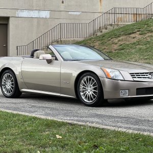 2008 Cadillac XLR Platinum Edition in Goldstream Metallic