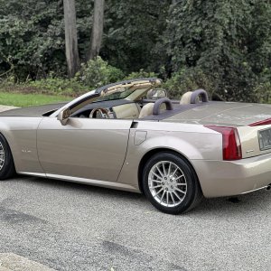 2008 Cadillac XLR Platinum Edition in Goldstream Metallic