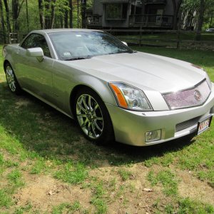 2008 Cadillac XLR-V in Light Platinum