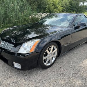 2005 Cadillac XLR in Black Raven