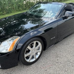 2005 Cadillac XLR in Black Raven