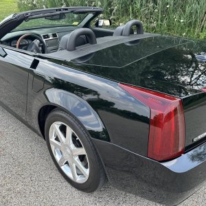 2005 Cadillac XLR in Black Raven