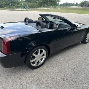 2005 Cadillac XLR in Black Raven