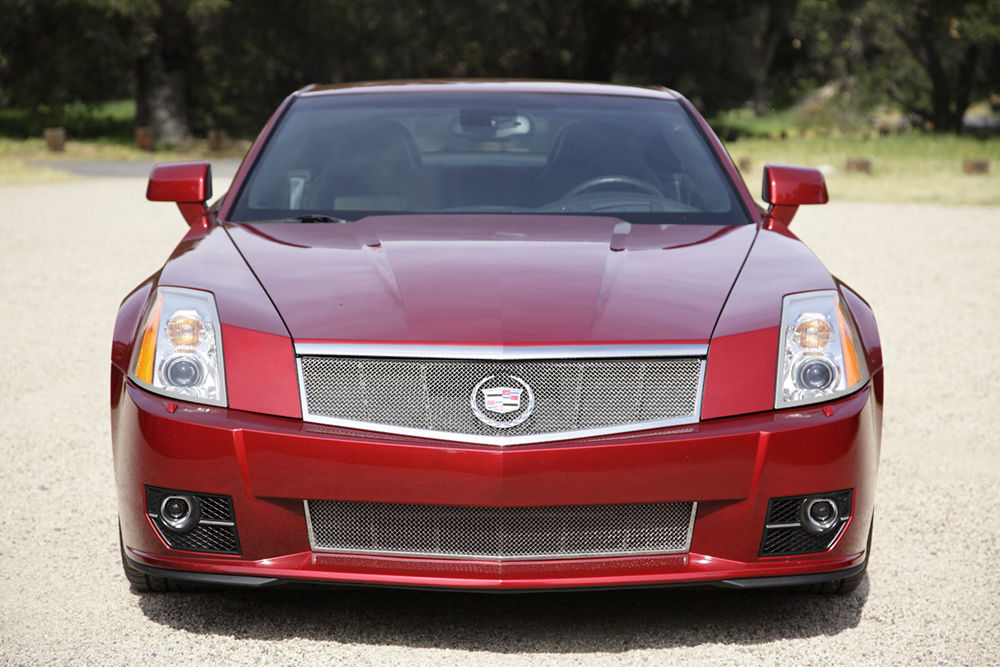 20009 Cadillac XLR-V - Crystal Red Metalic