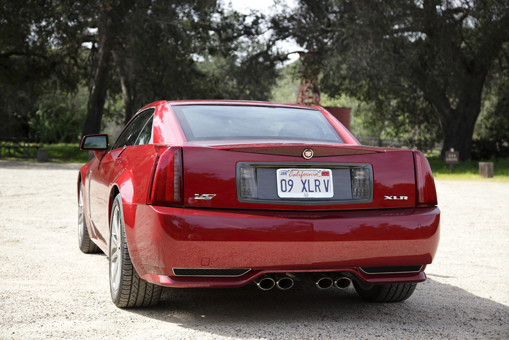 20009 Cadillac XLR-V - Crystal Red Metalic